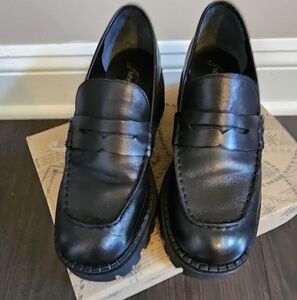 Free People Lyra Lug Sole Black Loafer Size EU 37 US Size 7 EUC